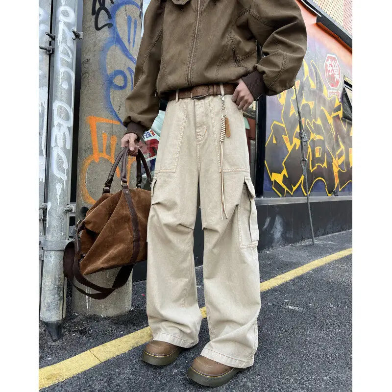 homme porte Zubon Kōdo pantalon japonais style cargo 
