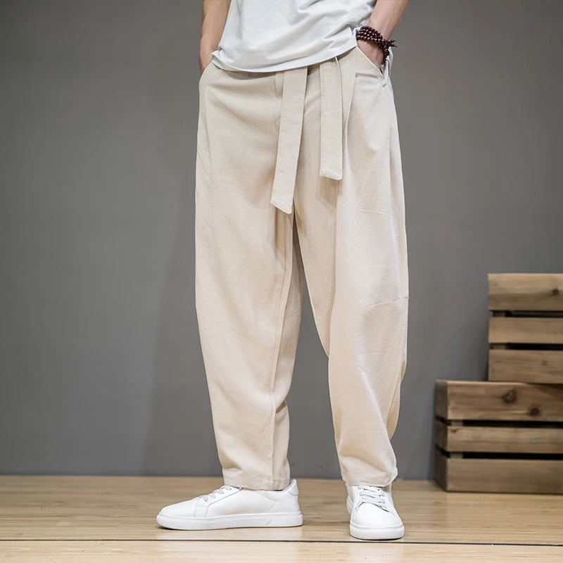 Homme avec Zubon Suna - Pantalon Japonais - Beige